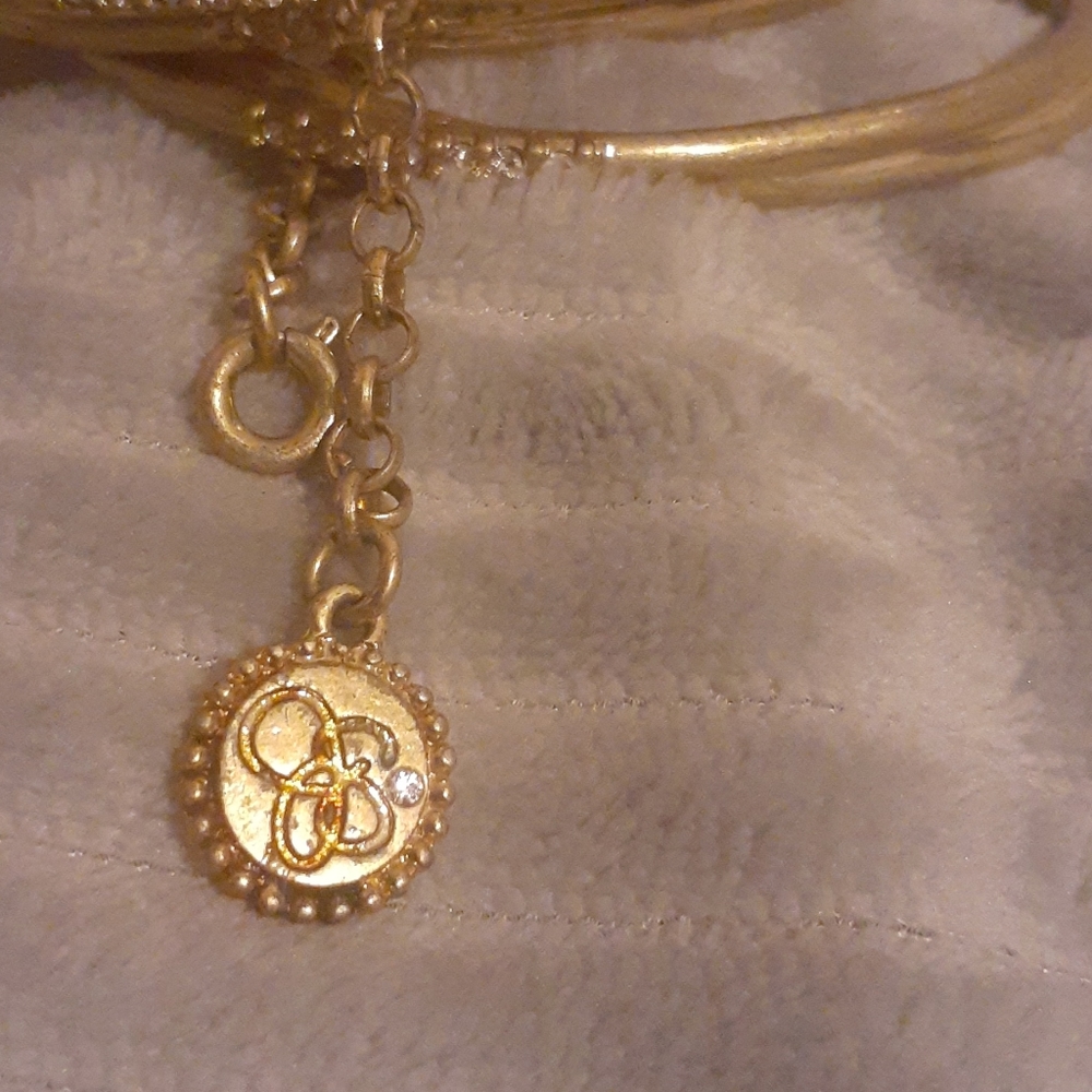 Jessica Simpson Multi stack Bracelets - Picture 2 of 2
